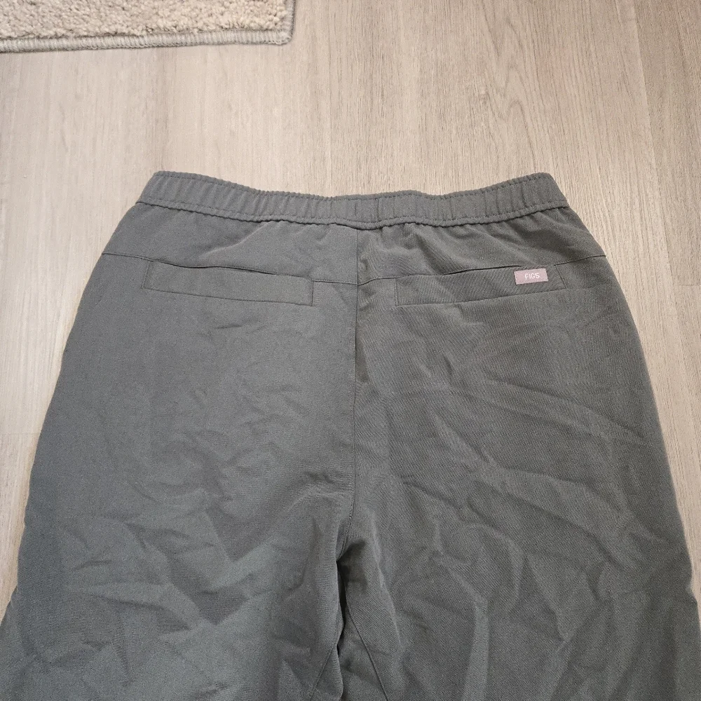 FIGS Scrubs Gray Tansen Jogger Scrub Pants, Men's SIZE M